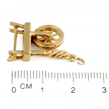 9ct gold 3.6g Charm